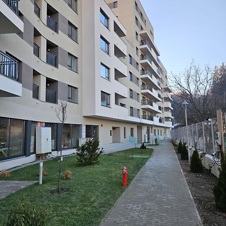 Garsoniera Gabrielle Apartment Brasov Bagian luar foto